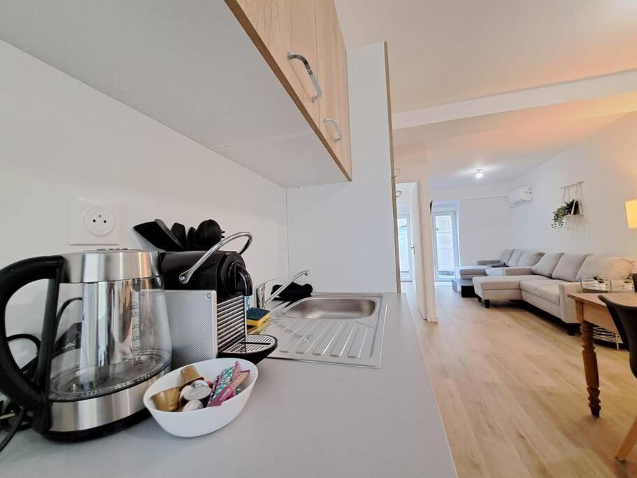 Mascate - Appartement Climatise En Hypercentre Remeš Exteriér fotografie
